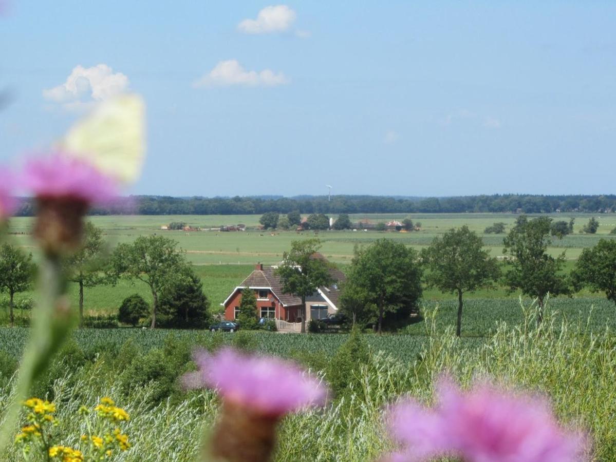 Veendijkhoeve Oosterwolde  Екстериор снимка