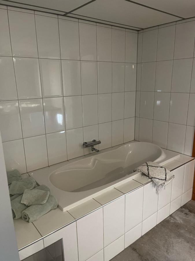 Veendijkhoeve Oosterwolde  Екстериор снимка