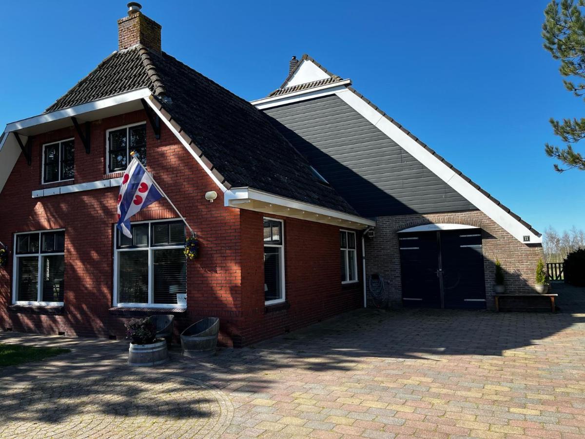 Veendijkhoeve Oosterwolde  Екстериор снимка